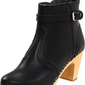 Swedish Hasbeens Black Leather Ankle Clogs